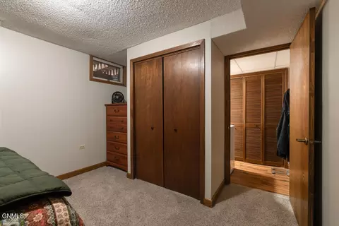 1709 14th Ave SE, Mandan, ND 58554 photo 20