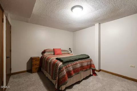 1709 14th Ave SE, Mandan, ND 58554 photo 19