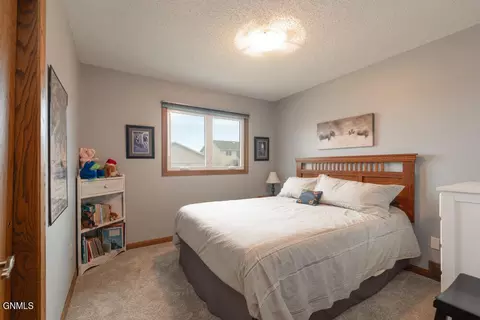 1709 14th Ave SE, Mandan, ND 58554 photo 15
