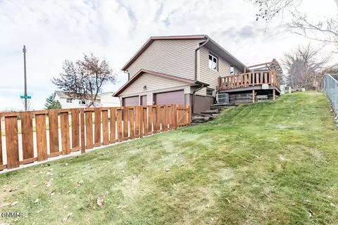 1709 14th Ave SE, Mandan, ND 58554 photo 32