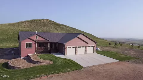 12333 24th St NW, Watford City, ND 58854