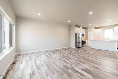4816 Cornice Loop, Bismarck, ND 58503 photo 4