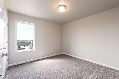 4816 Cornice Loop, Bismarck, ND 58503 photo 23