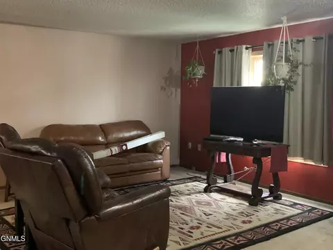 1820 20th Ave W, Williston, ND 58801 photo 5