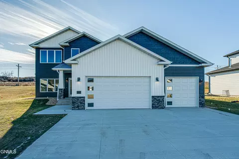 407 Cobblestone Loop SW, Mandan, ND 58554 photo 37