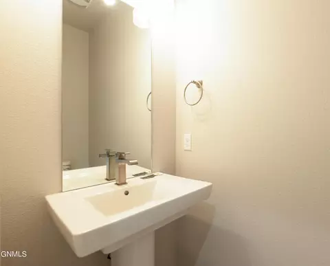 407 Cobblestone Loop SW, Mandan, ND 58554 photo 14