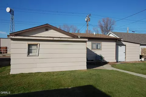 419 2nd Ave SE, Sidney, MT 59270 photo 15