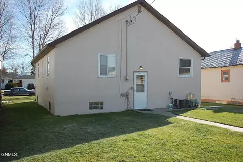 419 2nd Ave SE, Sidney, MT 59270 photo 14