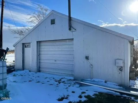 6947 16th St SE, Pingree, ND 58476 photo 5