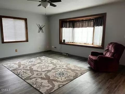 6947 16th St SE, Pingree, ND 58476 photo 22