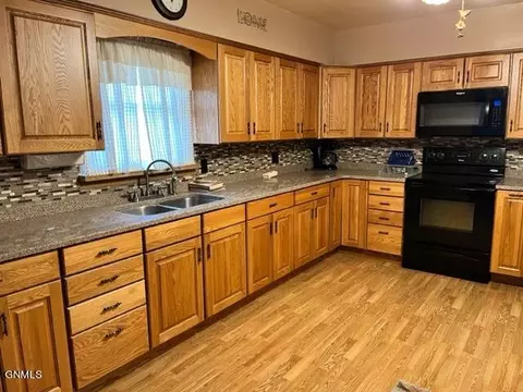 6947 16th St SE, Pingree, ND 58476 photo 19