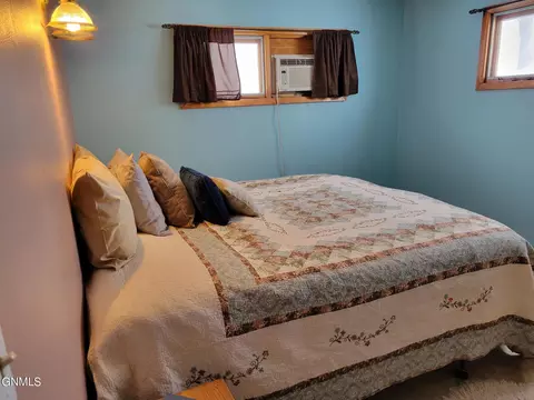 712 Main St W, Ashley, ND 58413 photo 6
