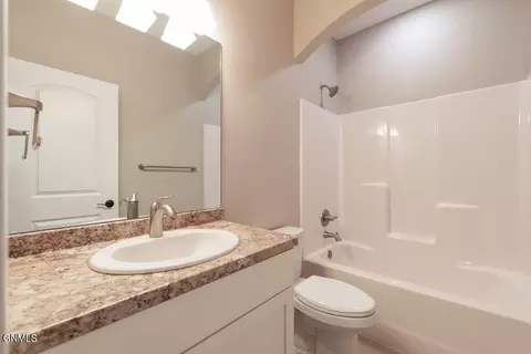 506 Koenig Dr, Bismarck, ND 58504 photo 19