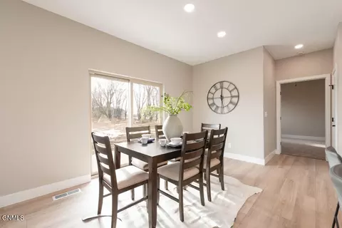 506 Koenig Dr, Bismarck, ND 58504 photo 11