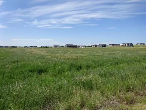 05 Spaniel Rd, Mandan, ND 58554 photo 2