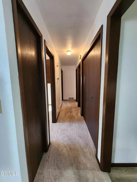 Entry Way - 924 Constitution Dr, Bismarck, ND 58501 photo 1 of 3