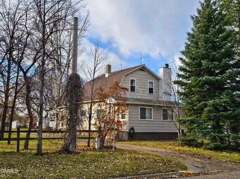 109 Selmes Ave, Stanton, ND 58571 photo 1