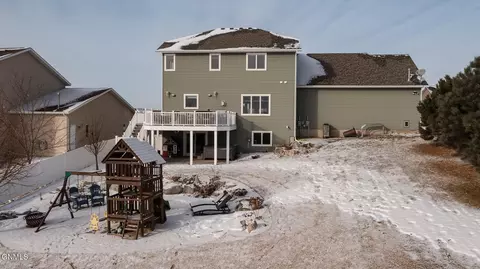 4909 Cornice Dr, Bismarck, ND 58503 photo 5