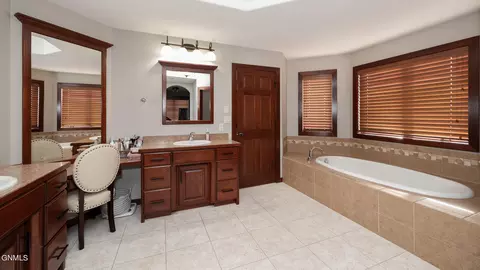 4909 Cornice Dr, Bismarck, ND 58503 photo 39