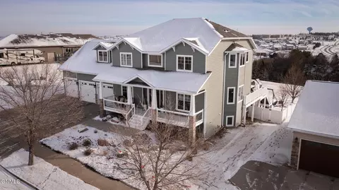 4909 Cornice Dr, Bismarck, ND 58503 photo 1