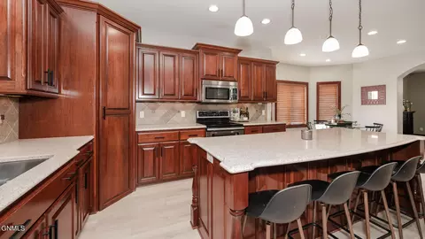 4909 Cornice Dr, Bismarck, ND 58503 photo 20
