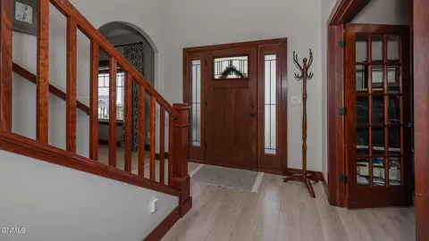 4909 Cornice Dr, Bismarck, ND 58503 photo 6