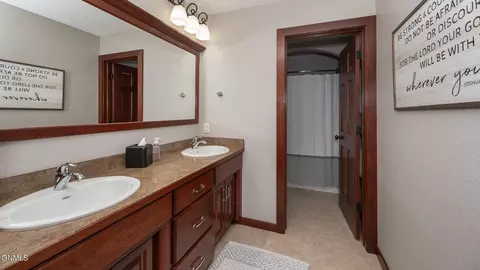 4909 Cornice Dr, Bismarck, ND 58503 photo 48
