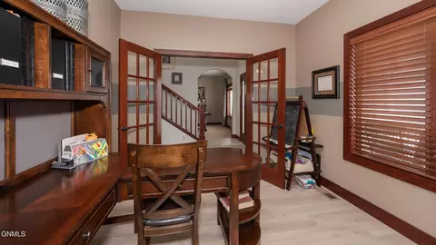 4909 Cornice Dr, Bismarck, ND 58503 photo 10