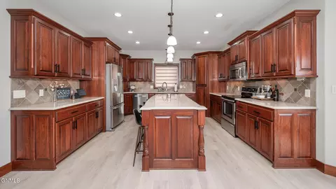4909 Cornice Dr, Bismarck, ND 58503 photo 18