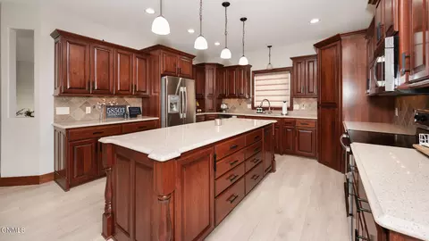 4909 Cornice Dr, Bismarck, ND 58503 photo 17