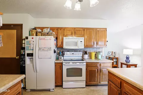 812 24th St E, Williston, ND 58801 photo 12