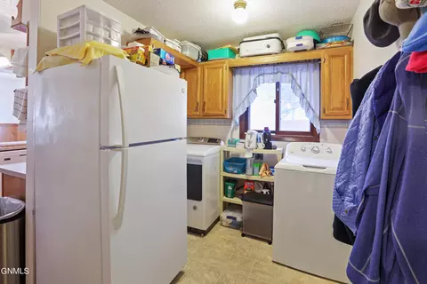 812 24th St E, Williston, ND 58801 photo 13