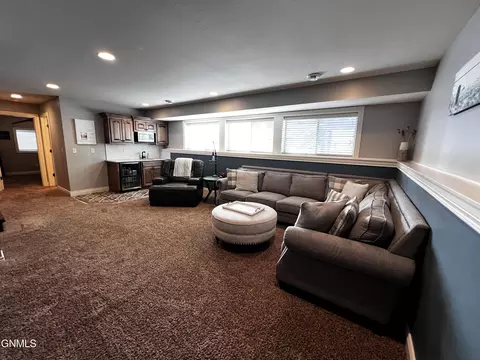 1519 Creekside Dr, Williston, ND 58801 photo 54