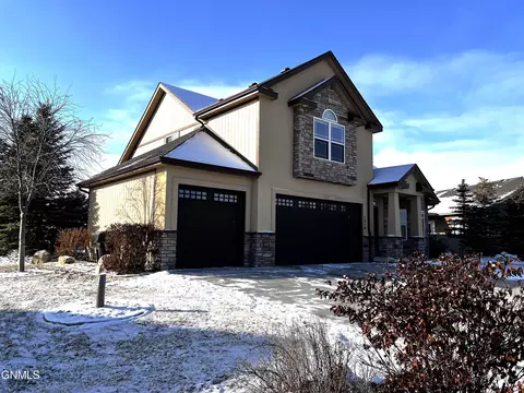 1519 Creekside Dr, Williston, ND 58801 photo 3