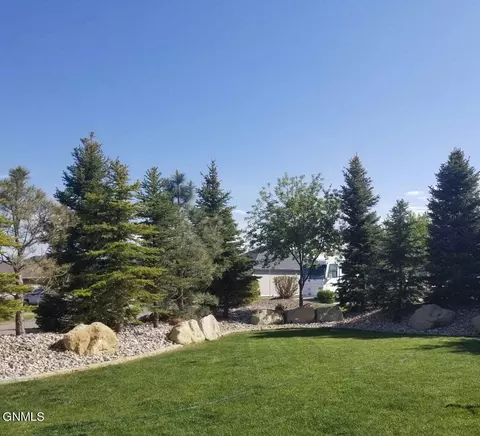 1519 Creekside Dr, Williston, ND 58801 photo 75