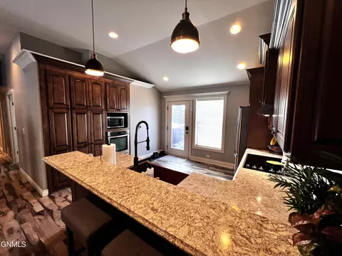 1519 Creekside Dr, Williston, ND 58801 photo 22