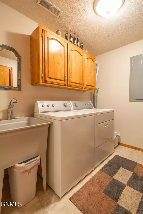 885 188th Ave NE, Baldwin, ND 58521 photo 44