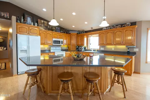 885 188th Ave NE, Baldwin, ND 58521 photo 20