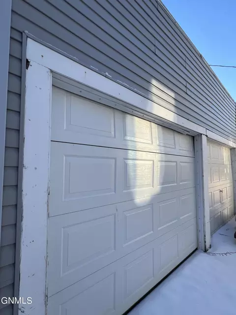 1007 4th St W, Williston, ND 58801 photo 12