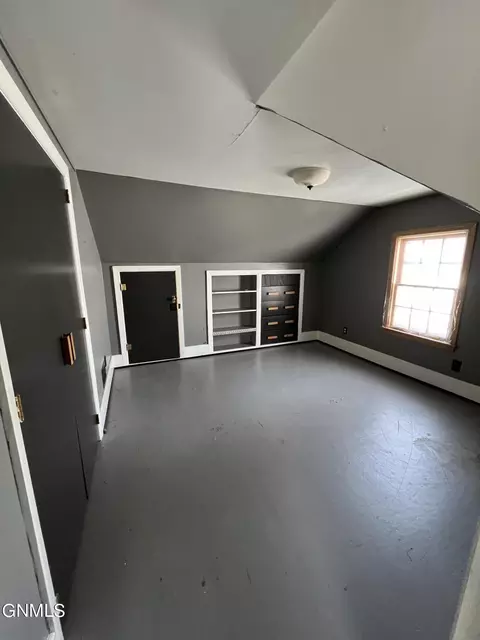 812 Main St, Williston, ND 58801 photo 9