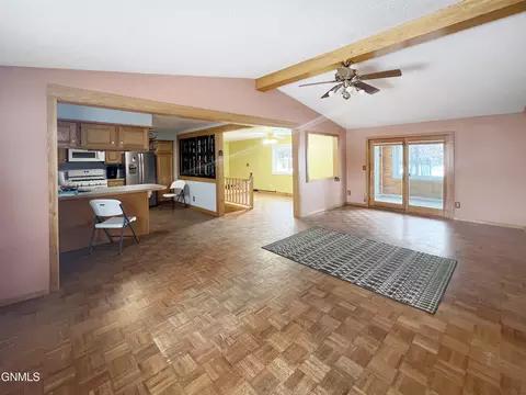 118 3rd Ave Sw Ave SW, Garrison, ND 58540 photo 4