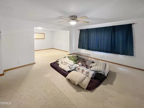 118 3rd Ave Sw Ave SW, Garrison, ND 58540 photo 8