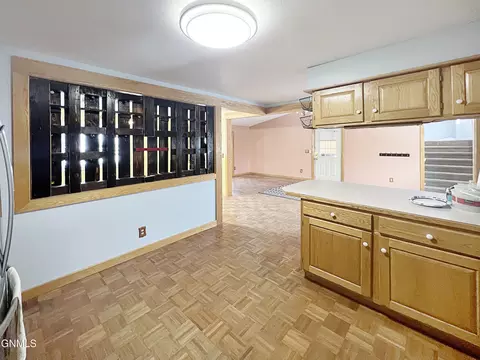 118 3rd Ave Sw Ave SW, Garrison, ND 58540 photo 6