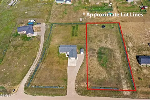 5510 Ronan Ave, Williston, ND 58801 photo 1