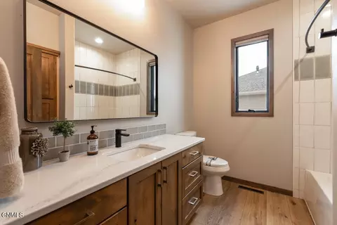 5211 Jasper Dr, Bismarck, ND 58503 photo 16