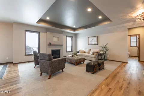 5211 Jasper Dr, Bismarck, ND 58503 photo 5