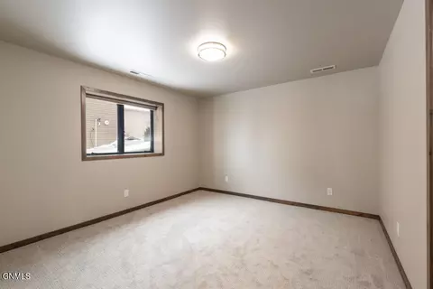 5211 Jasper Dr, Bismarck, ND 58503 photo 31