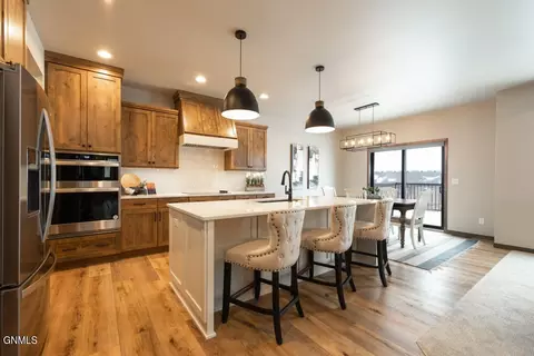 5211 Jasper Dr, Bismarck, ND 58503 photo 10