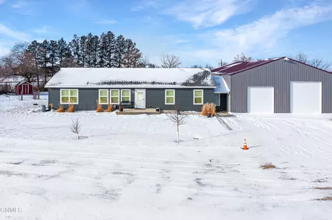 5044 153rd Ave NW, Williston, ND 58801