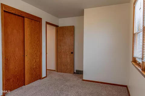 2302 Rosser Ave, Bismarck, ND 58501 photo 27